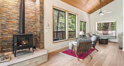 Gorgeous, quiet cabin close to Summerhaven