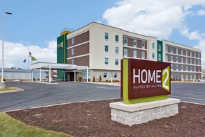 Exterior - Home2 Suites by Hilton Green Bay (Green Bay)