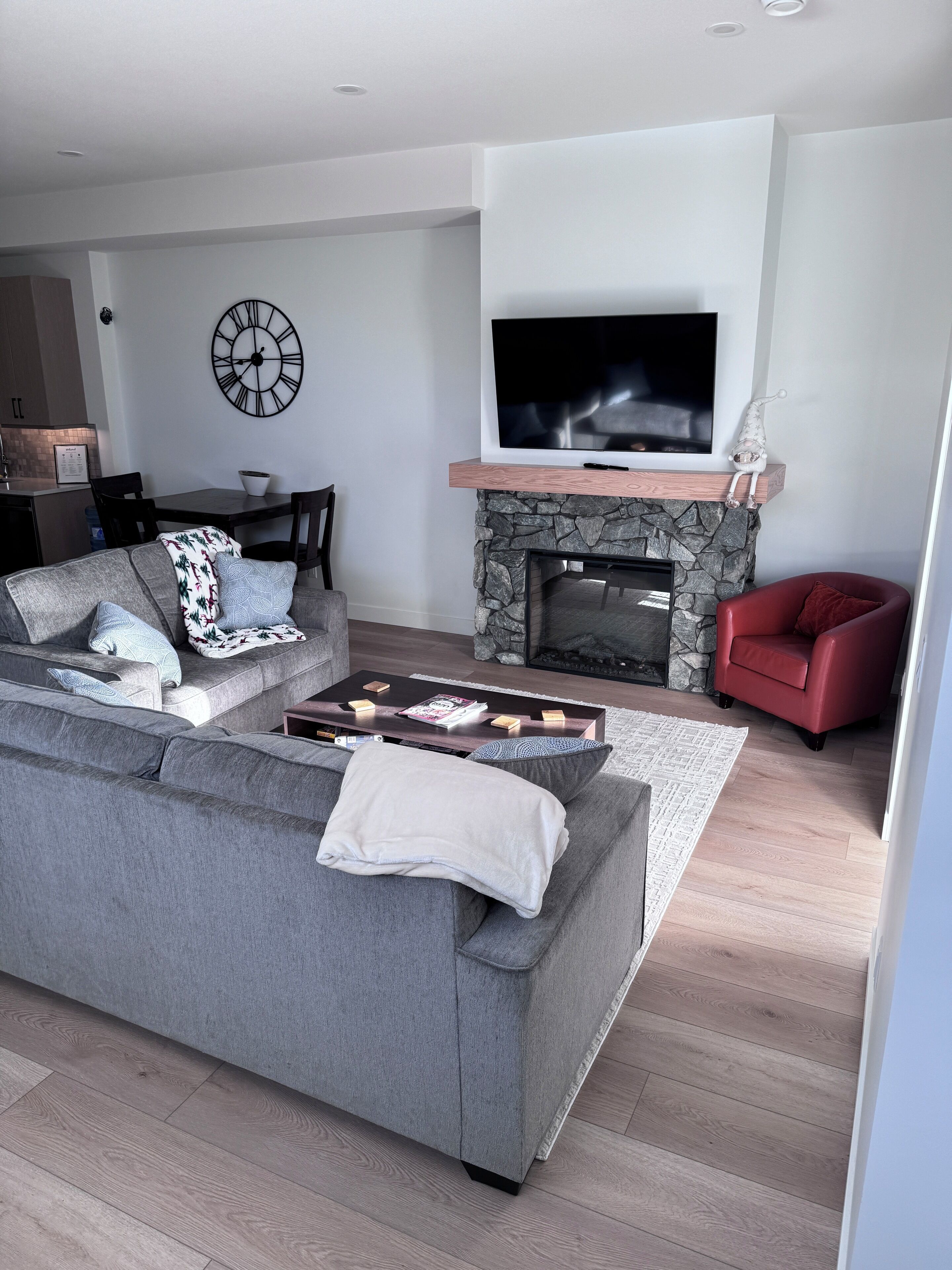 TV connectée, cheminée