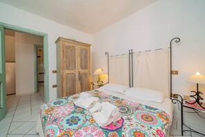 Apartment | Laptop workspace, iron/ironing board, free WiFi, bed sheets - Harry's House by Wonderful Italy (Olbia)