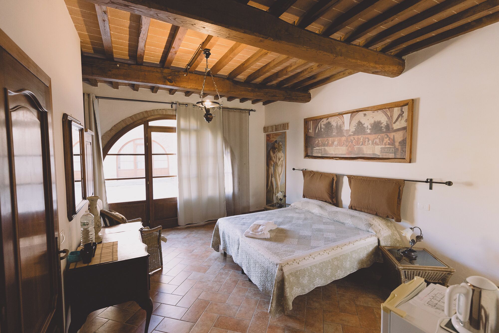 4 chambres, fer et planche à repasser, Wi-Fi, draps fournis