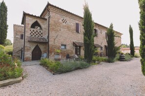Exterior - Family apartment with swimming pool inTheHeart of Tuscany VillaNobile(Raffaello) (cortona)