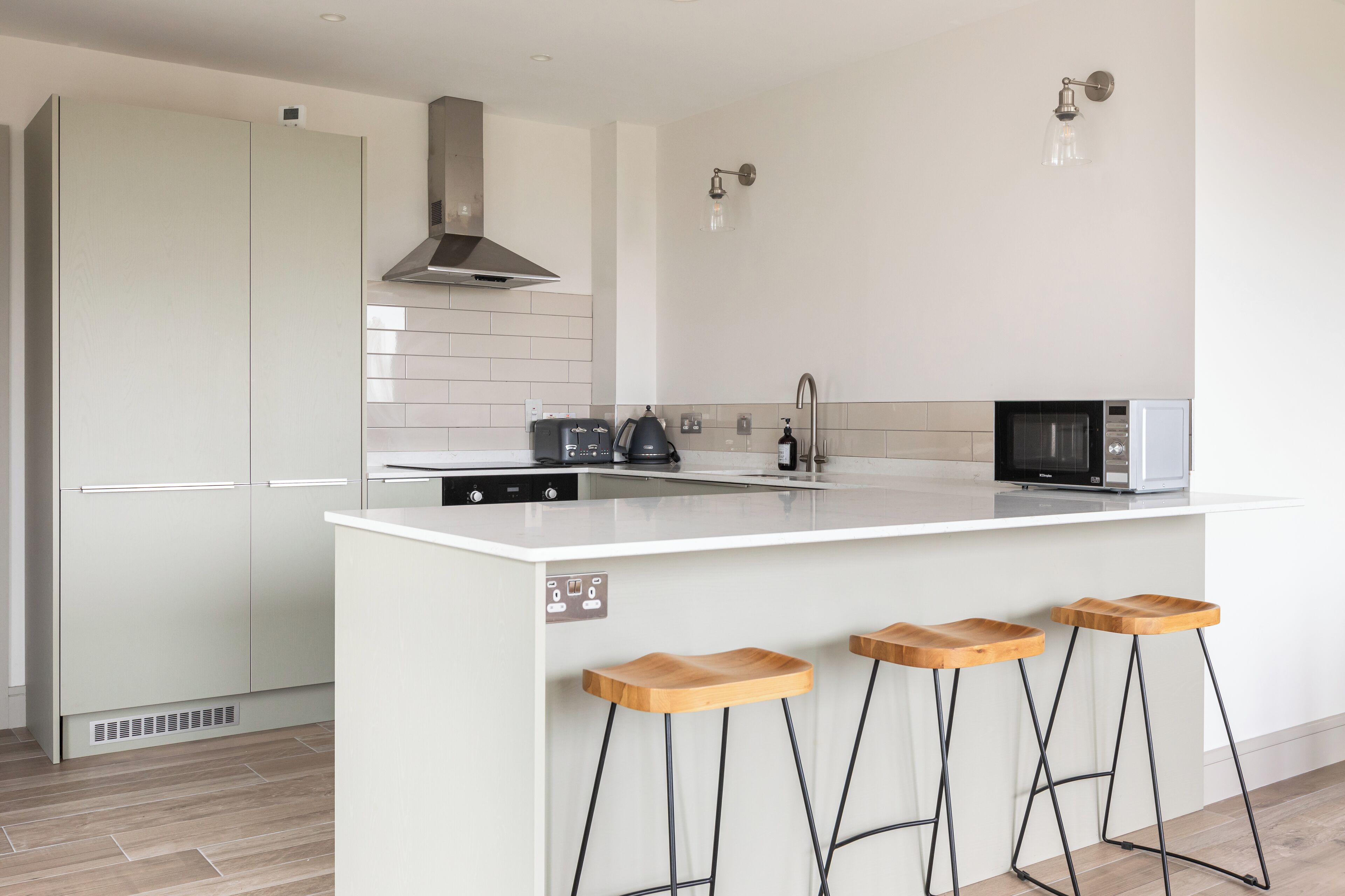 Fridge, microwave, oven, dishwasher