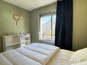 1 habitación, tabla de planchar con plancha y wifi gratis 