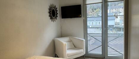 2 bedrooms, free WiFi