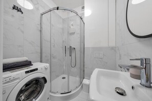 Free toiletries, hair dryer, towels, toilet paper