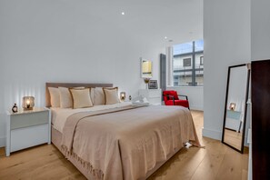 Standard Apartment, 2 Bedrooms, Non Smoking, Kitchenette | Desk, laptop workspace, iron/ironing board, free WiFi - Regent's Park Serviced Apartments (London)