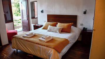 Standard Double Room | In-room safe, free WiFi
