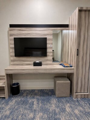 Habitación con 2 camas individuales | Televisión