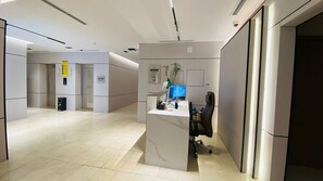 Reception - Tallaq hotel (Madinah)