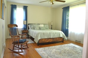 4 chambres, fer et planche à repasser, Wi-Fi, draps fournis