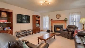 TV, fireplace, DVD player