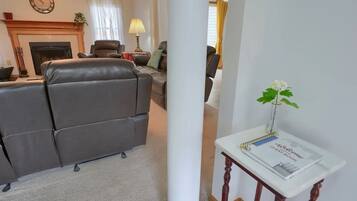 Smart TV, fireplace, DVD player