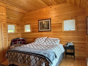 Room - Your Perfect Mountain Escape-Cozy Cabin Retreat. (Errol)