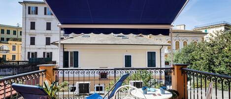 Appartement, vue cour intérieure | Terrasse/Patio