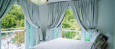 El Yunque Waterfall Romantic Stay | View from room