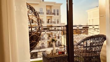 Appartement Confort, vue jardin | Vue de la chambre