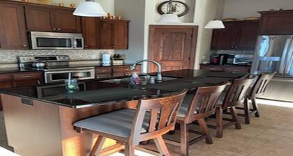 3 Bedroom 3 bath w/Sunroom on large pond - EAA 24 miles