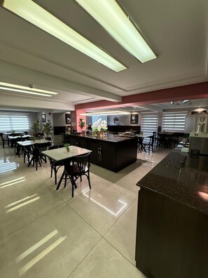 TV - Hotel Imperatriz (Telemaco Borba)