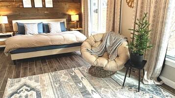 5 bedrooms, iron/ironing board, travel crib, WiFi