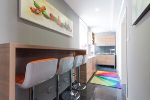 Comfort Apartment, Kitchenette, Courtyard View | In-room dining - Stay-Inn Bielefeld Zentrum (Bielefeld)