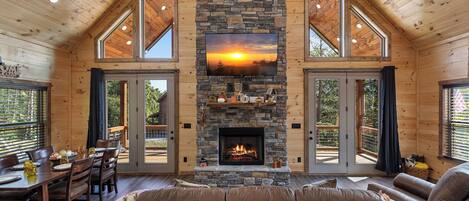 Smart TV, chimenea, videojuegos