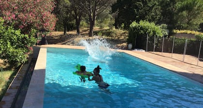 MAISON EN PLEINE NATURE AVEC PISCINE