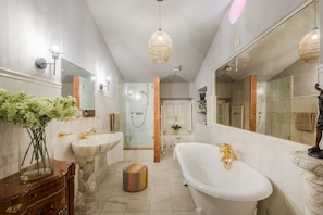 Villa - La Chiesetta an Antique Church With Pool (Lucca)
