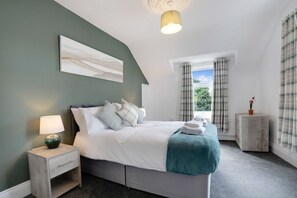 3 dormitorios, Internet, ropa de cama