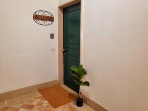 Interior - Valley View Apartment (Sassari)