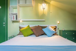 1 bedroom, desk, laptop workspace, free WiFi - Maison Française by Wonderful Italy (Turin)