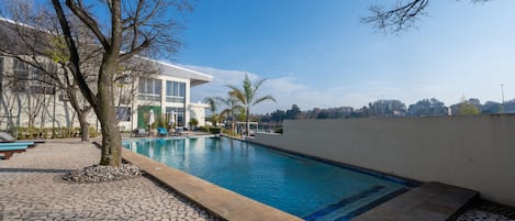 Piscine extérieure