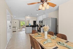 Dining - Boho Style 2BR Condo , Heated Pool Near Siesta (Sarasota)