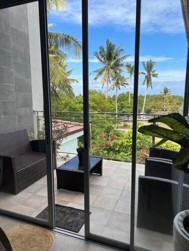 D ARC Leisure Home by the Sea