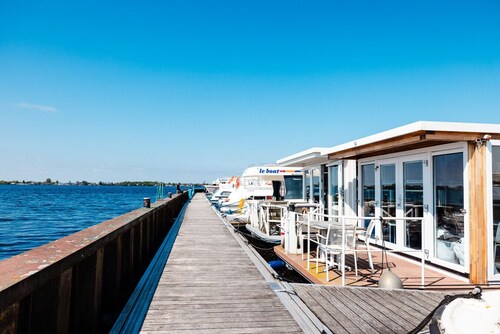 15mins to AMS | Rooftop Terrace | Free parking | Self check-in