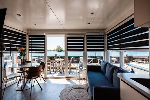 15mins to AMS | Rooftop Terrace | Free parking | Self check-in