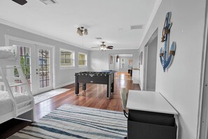 3 chambres, bureau, fer et planche Ă repasser, Wi-Fi gratuit