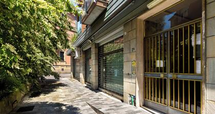 Sant'Isaia Apartment by Wonderful Italy