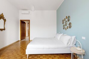 Condo | 3 bedrooms, iron/ironing board, cots/infant beds, free WiFi - Sant'Isaia Apartment by Wonderful Italy (Bologna)