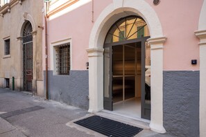 Exterior detail - Suite Veronetta (Verona)