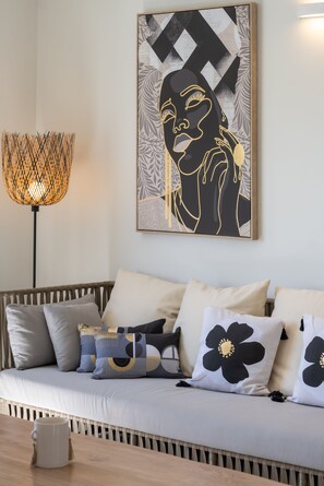5 slaapkamers, een strijkplank/strijkijzer, reisbedje, gratis wifi