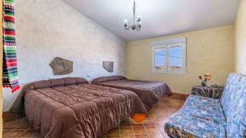 3 chambres, fer et planche Ă repasser, Wi-Fi gratuit, draps fournis