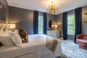 6 habitaciones, tabla de planchar con plancha, cuna de viaje y wifi 