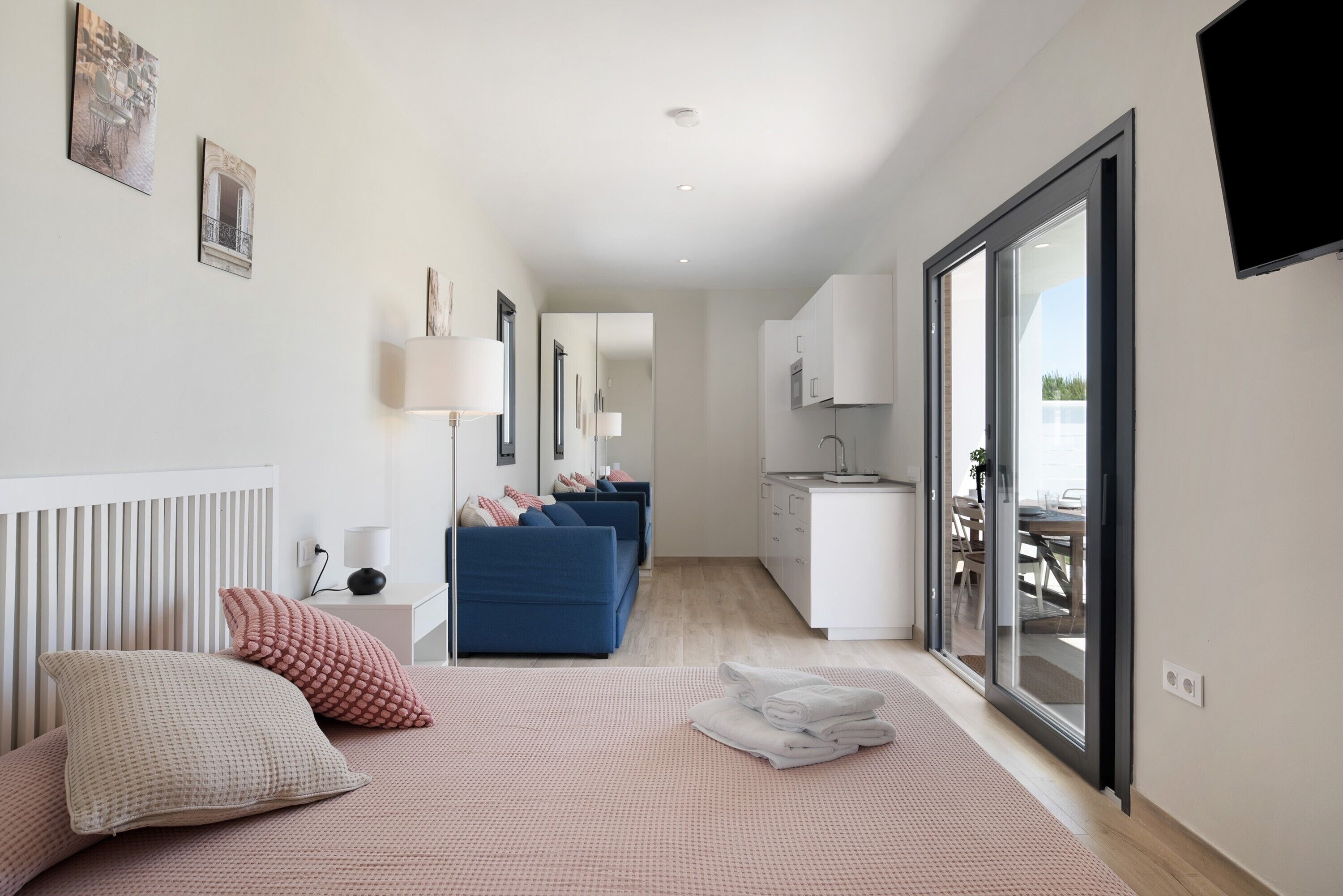 4 bedrooms, free WiFi, bed sheets