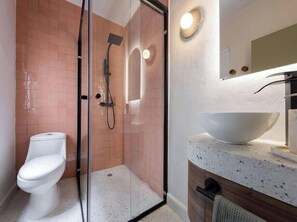 Shower - Apartment #1 (Mexico City)