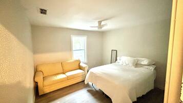 2 habitaciones, tabla de planchar con plancha y wifi gratis