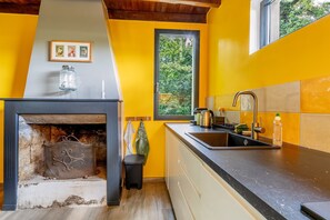 Refrigerador, horno, placa de cocina, lavavajillas