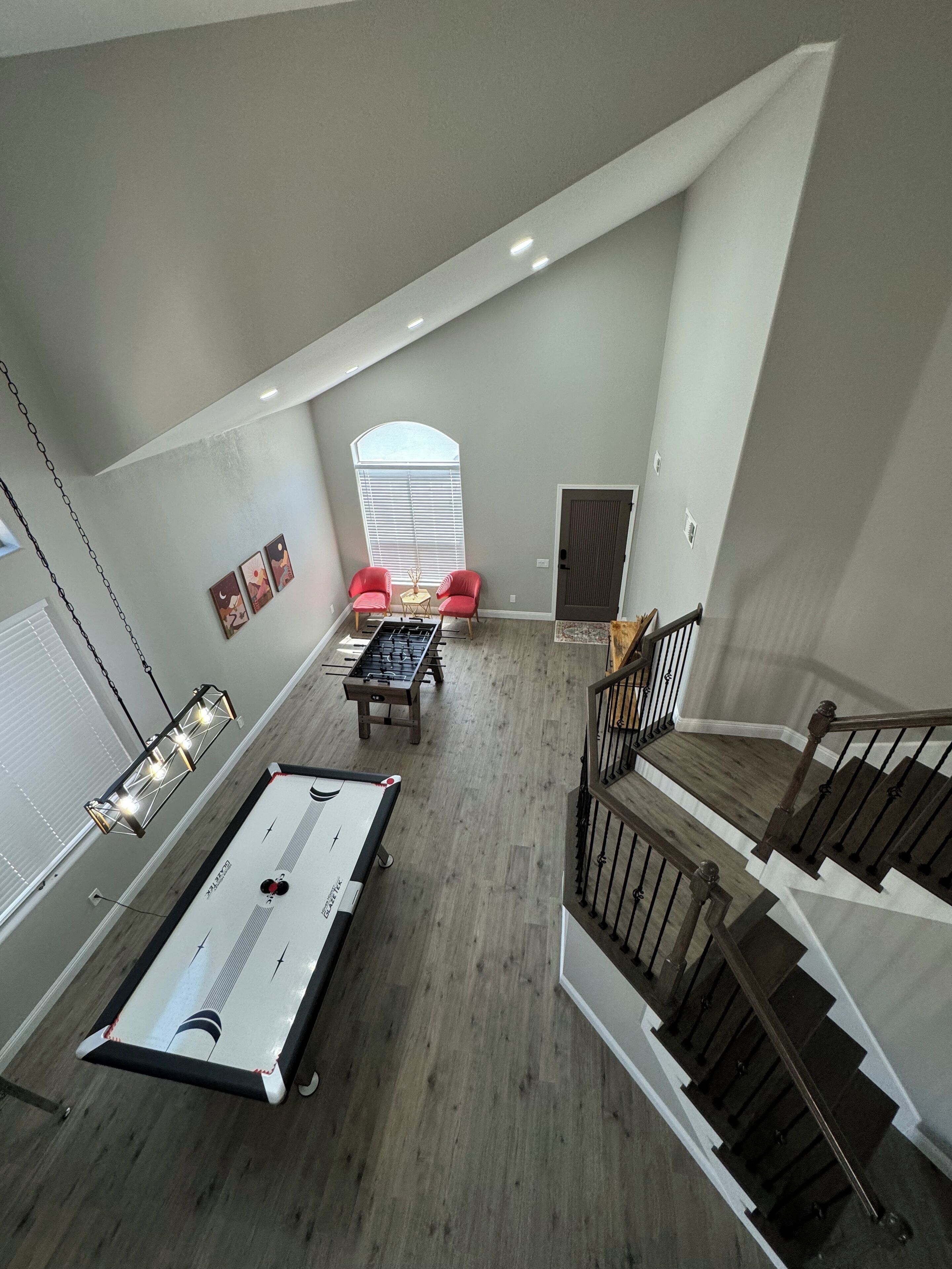 Perfectly situated in the heart of convenience and excitement! 