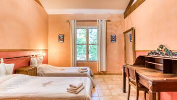 4 soveværelser, strygejern/strygebræt, gratis Wi-Fi, sengetøj