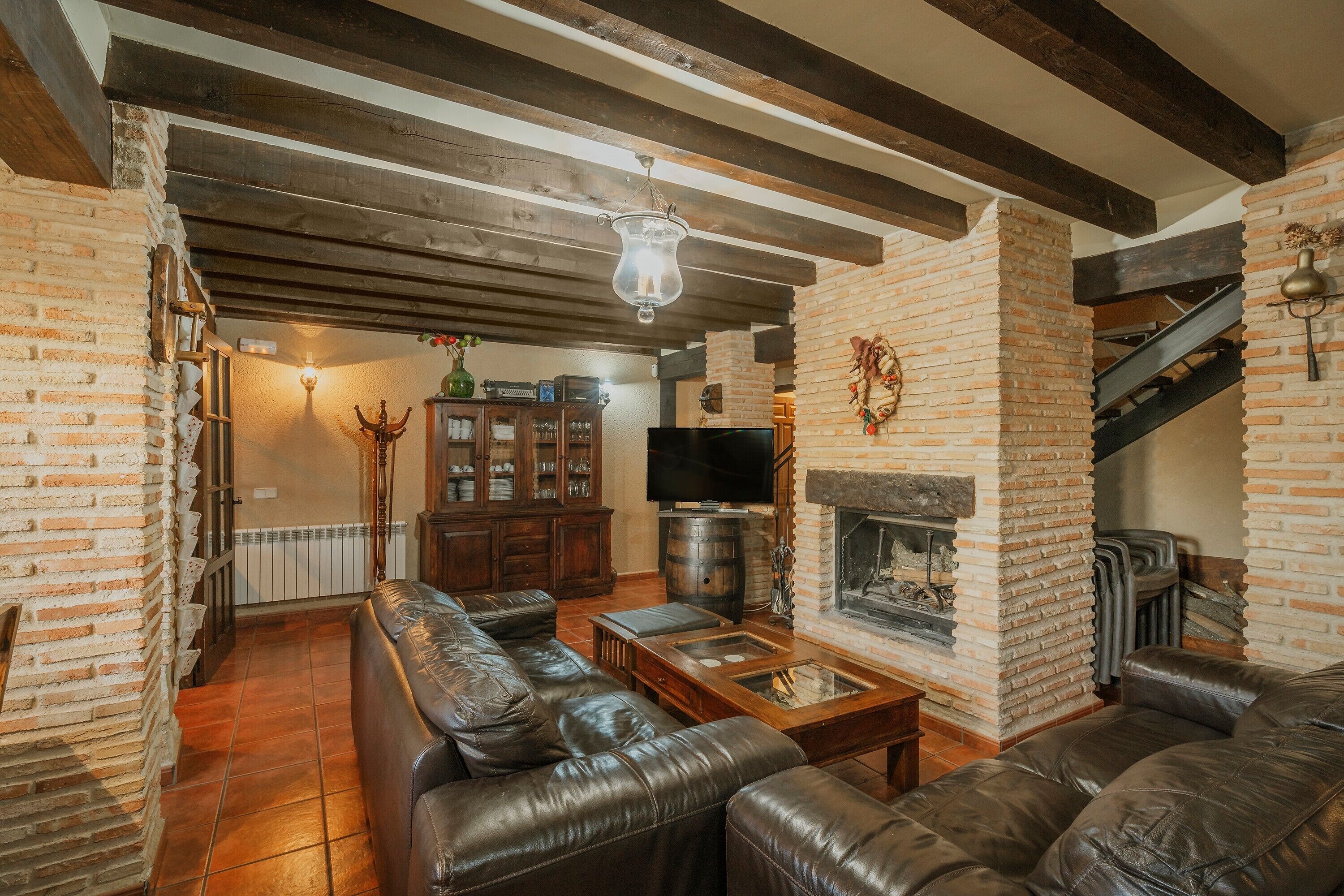 TV, fireplace, DVD player